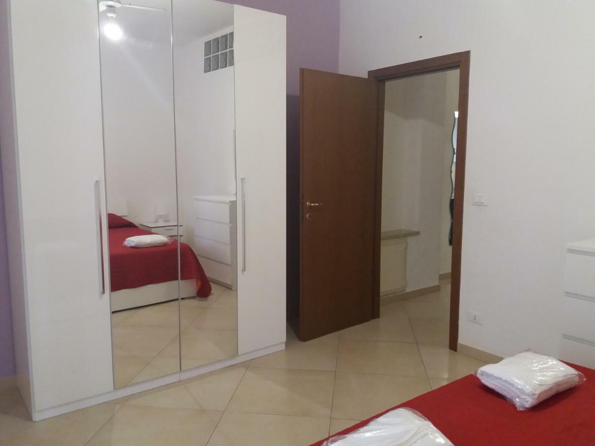 Le Cisterne Holiday Home มันเฟรโดเนีย ภายนอก รูปภาพ